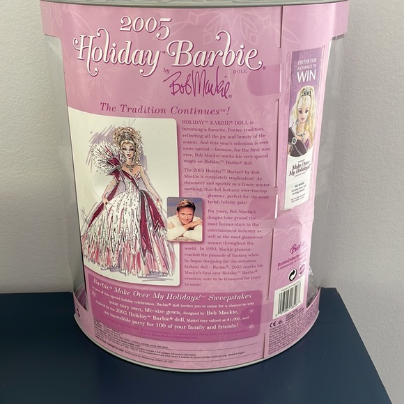 2005 holiday Barbie by Bob Mackie. NIB - Picture 2 of 8